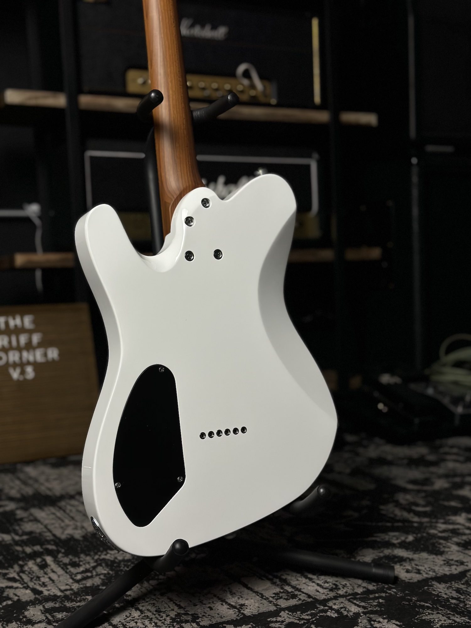 Thicket Standard SS – Gloss White – Balaguer Guitars