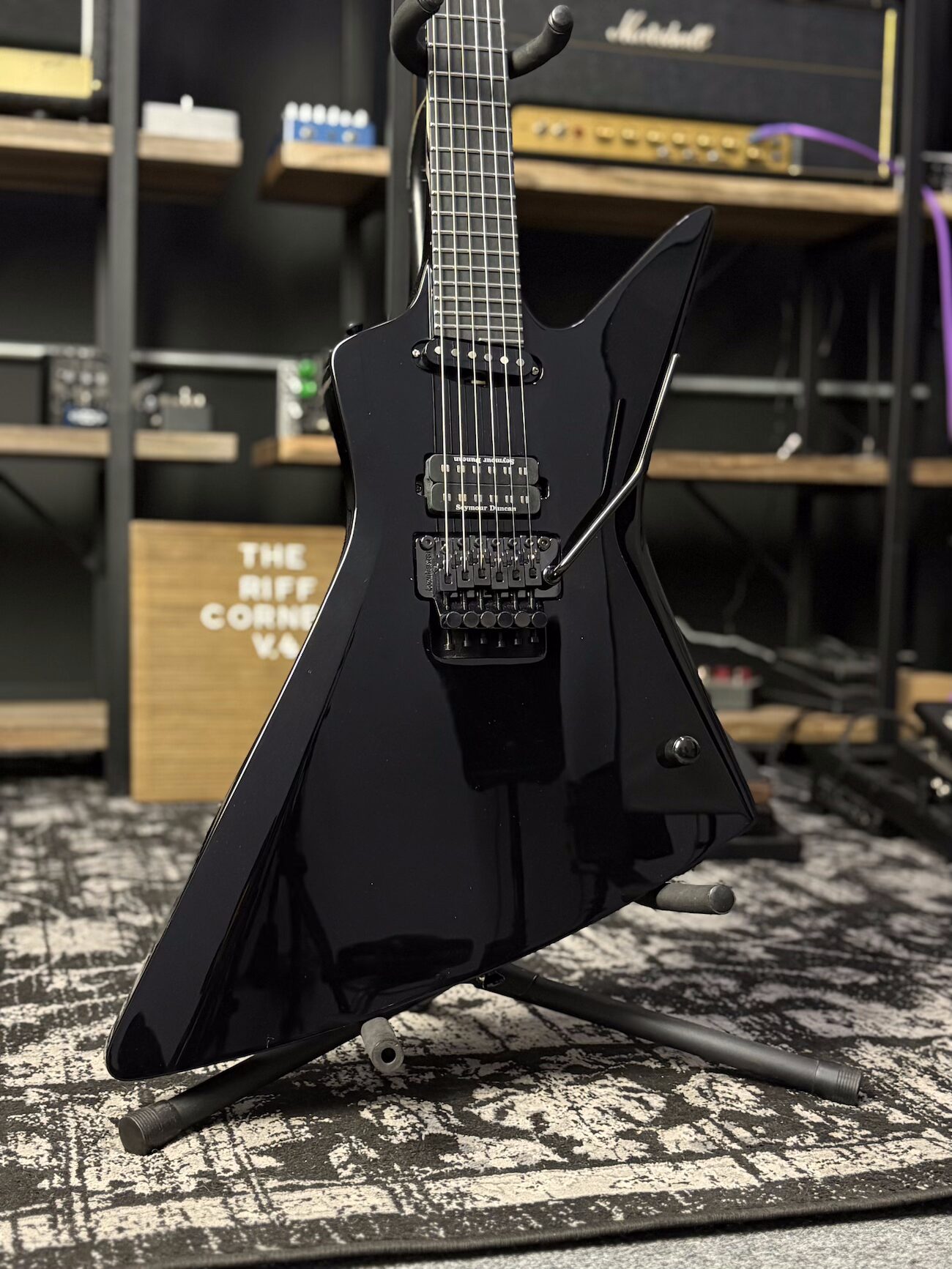 Typhon Select Custom (27 fret neckthrough with Seymour Duncan Dyad)